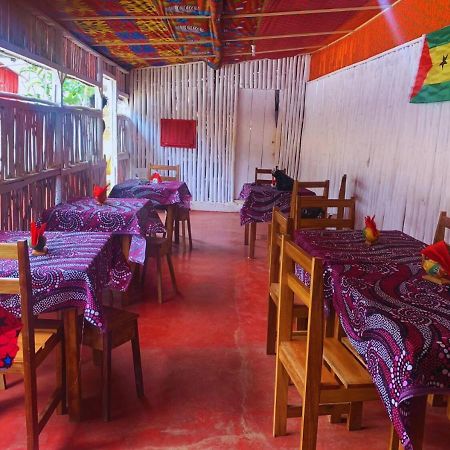 ロラス島 Casa No Centro Do Mundo Ilheu Equatorヴィラ エクステリア 写真
