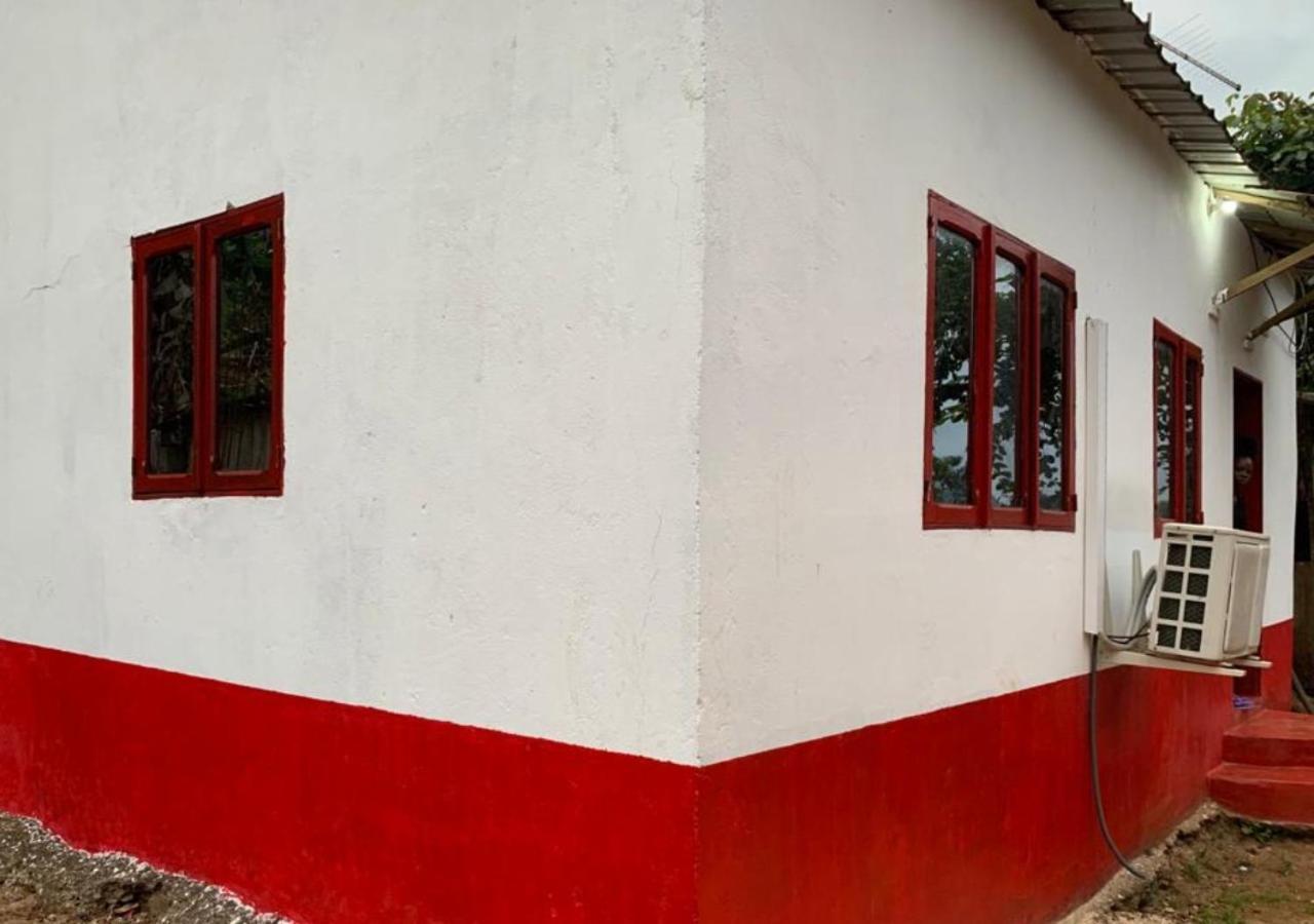 ロラス島 Casa No Centro Do Mundo Ilheu Equatorヴィラ エクステリア 写真